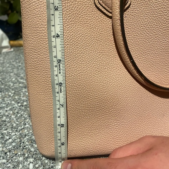 Michael Kors handbag - Picture 6 of 10